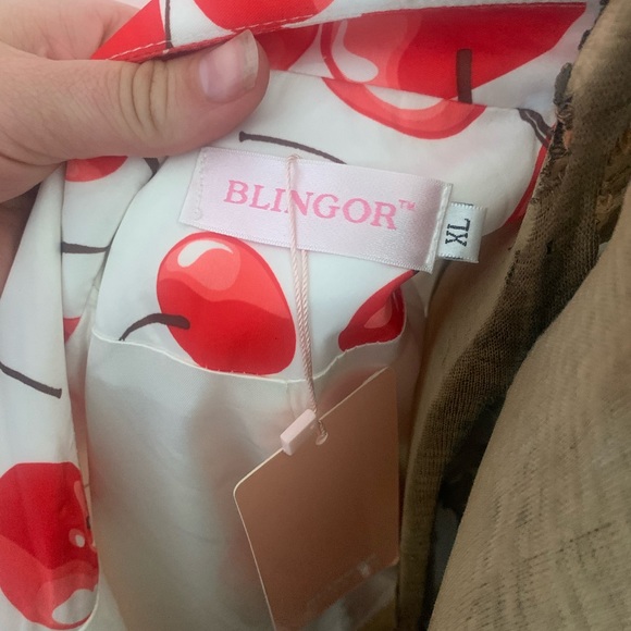 💜Cherry Coat 🍒💜 - Picture 3 of 4